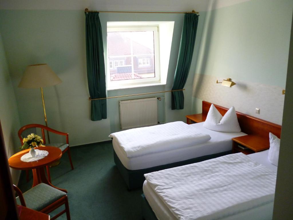 Königs Wusterhausen Hotel Brandenburg חדר תמונה