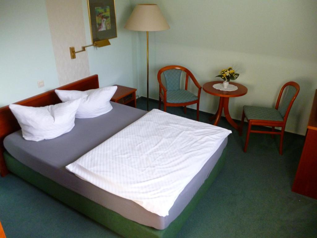 Königs Wusterhausen Hotel Brandenburg חדר תמונה