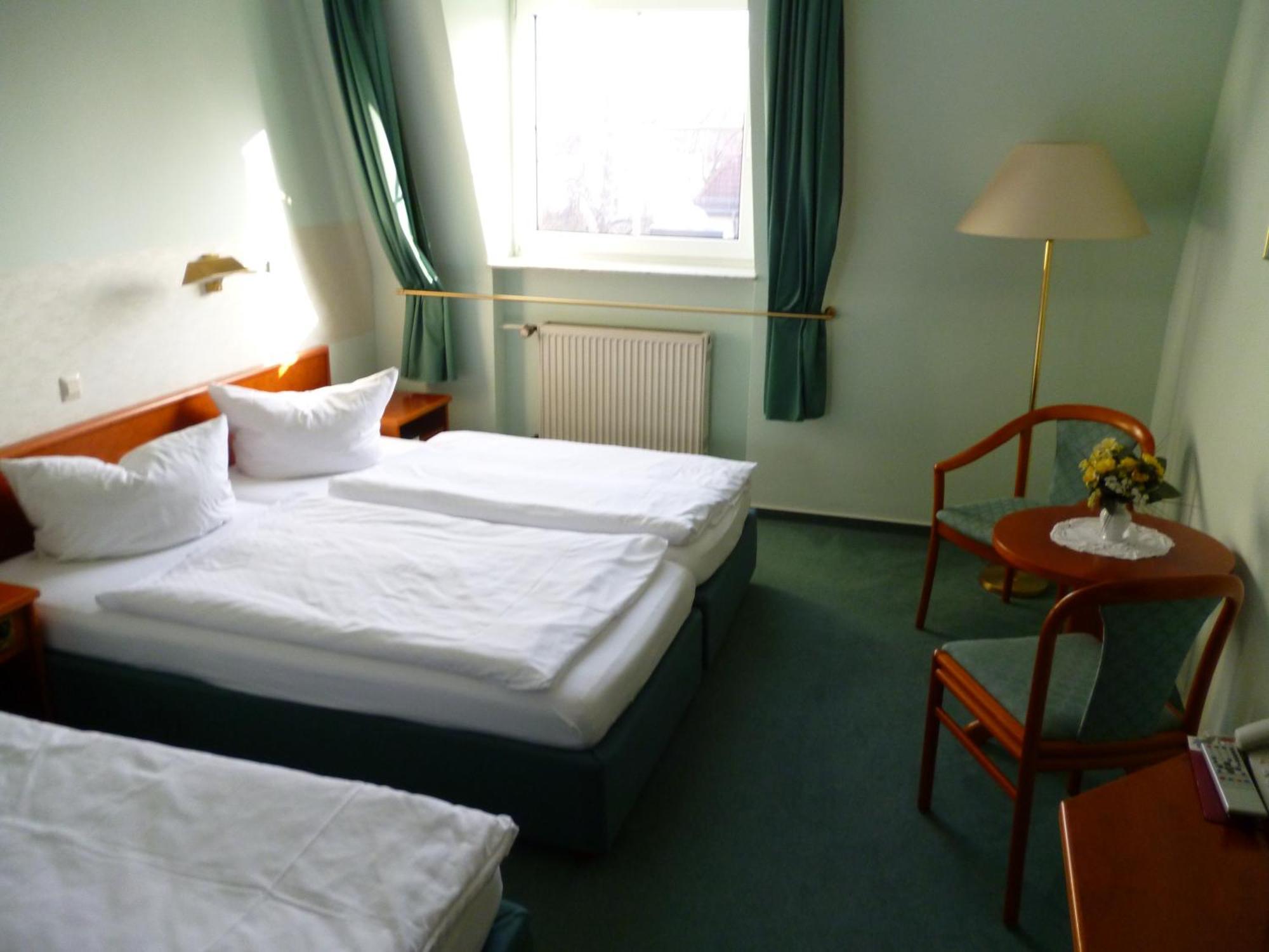 Königs Wusterhausen Hotel Brandenburg מראה חיצוני תמונה