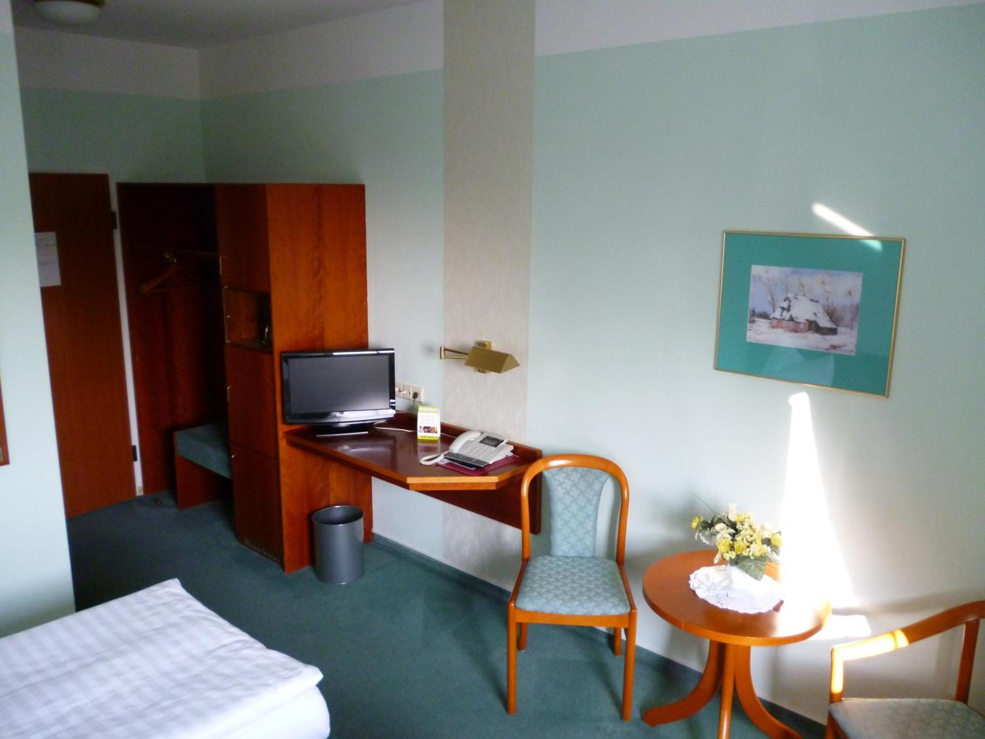 Königs Wusterhausen Hotel Brandenburg מראה חיצוני תמונה
